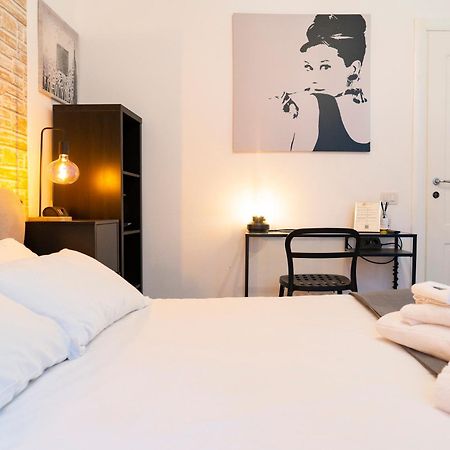 Salotto Piramide Bed & Breakfast Roma Eksteriør bilde