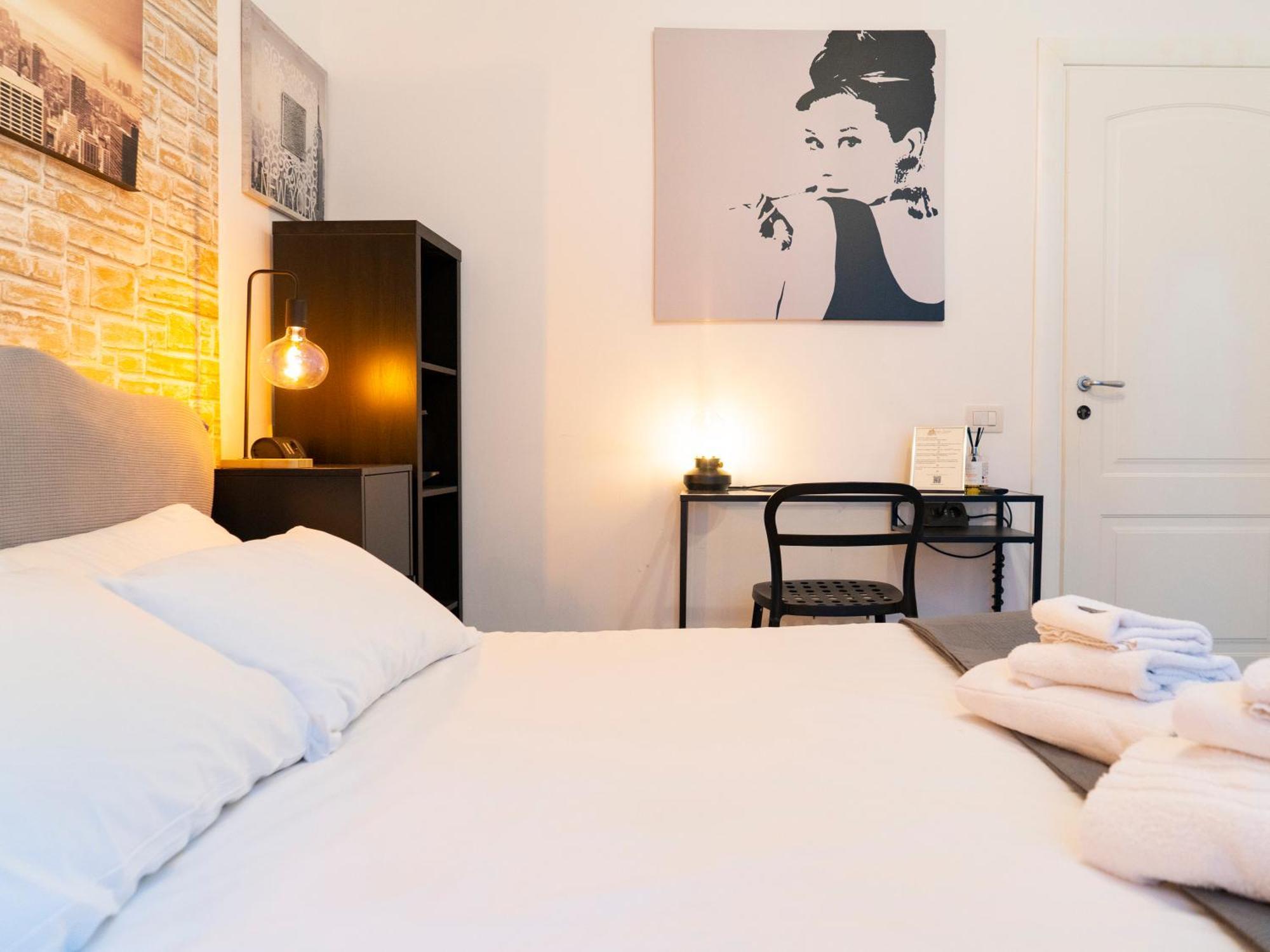 Salotto Piramide Bed & Breakfast Roma Eksteriør bilde